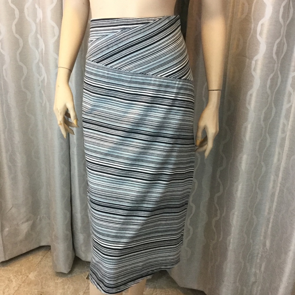 Striped Knit Skirt